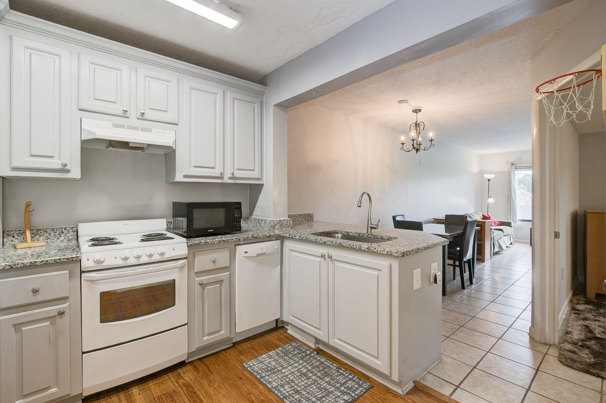 1600 Park Circle 716