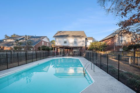 A home in North Charleston