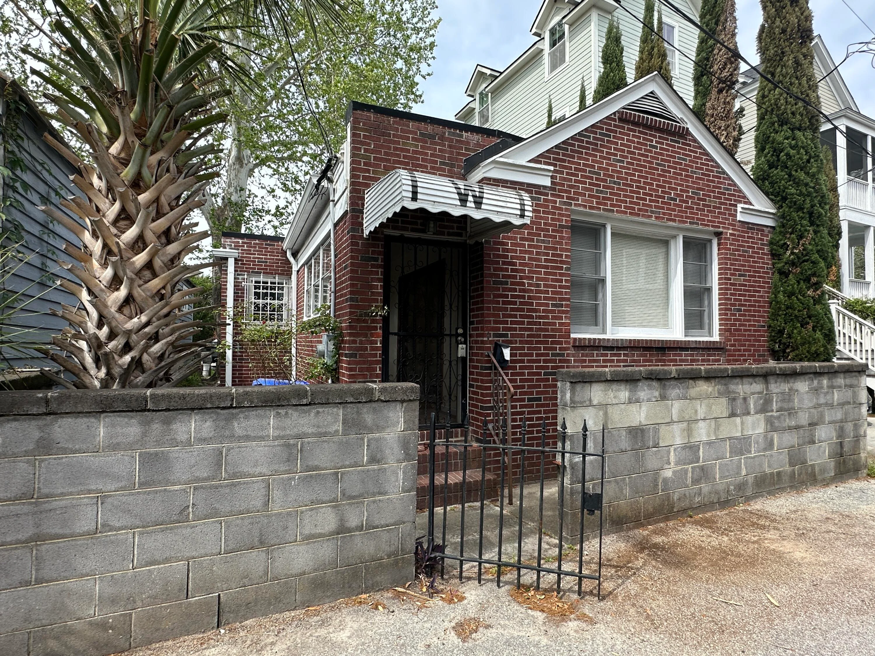 227/229/3 Fishburne/woodall Street