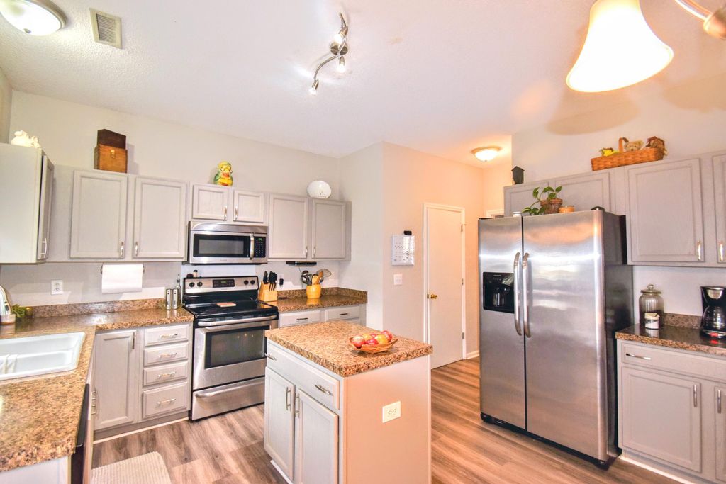 Photo of 4079 Laurelwood Drive, Charleston, SC 29414 (MLS # 26002993)