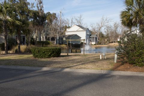 A home in North Charleston