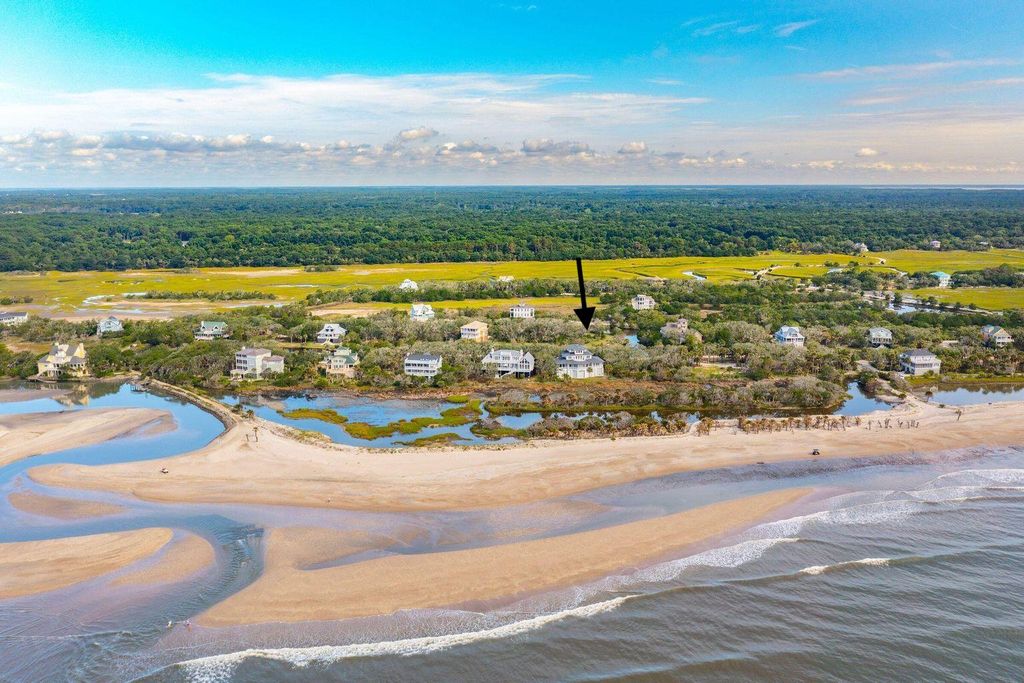 Photo of 28 Sharks Tooth Circle, Edisto Island, SC 29438 (MLS # 26000371)