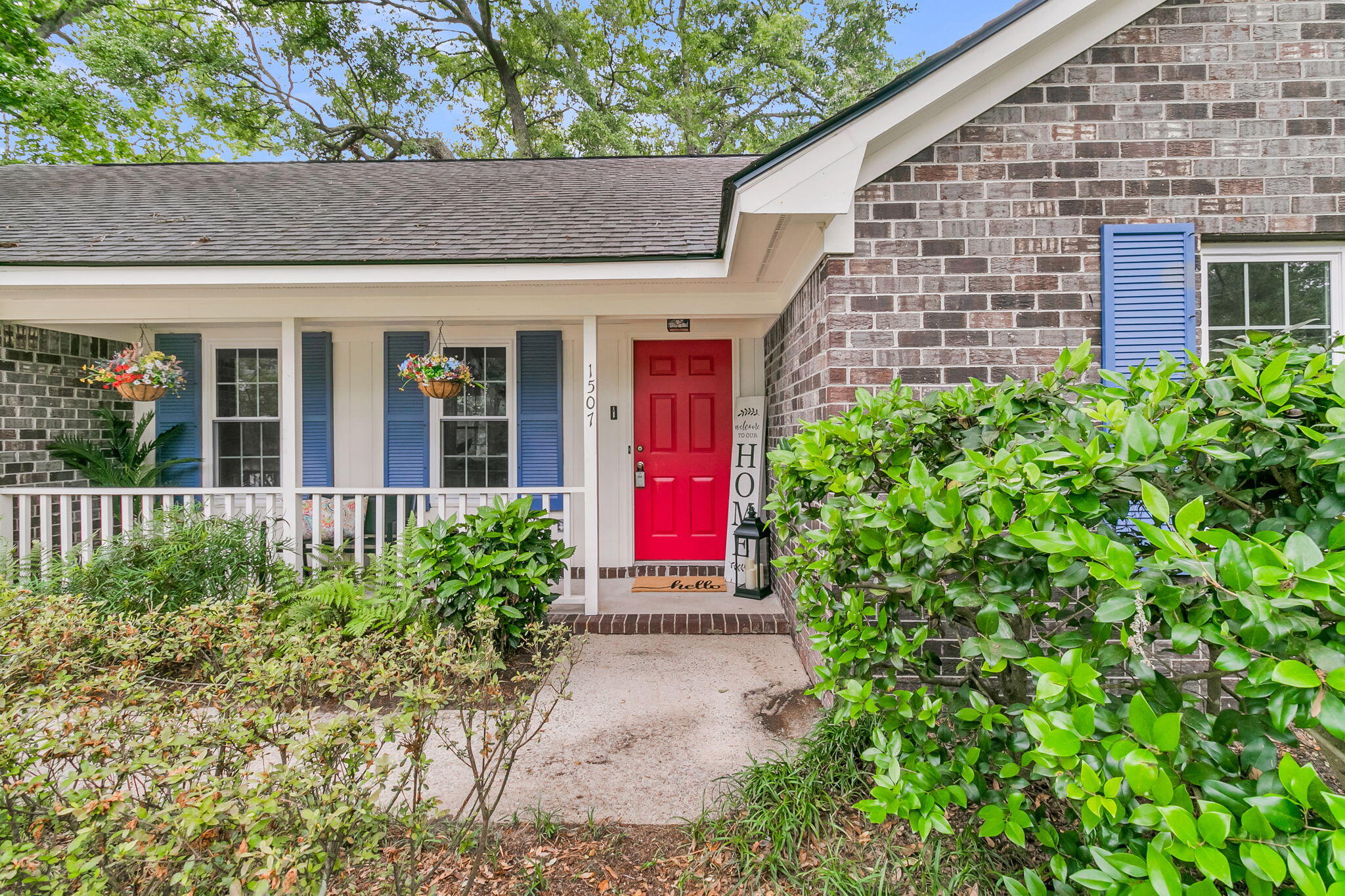 1507 Kentwood Circle