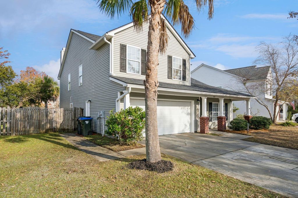 Photo of 437 Dovetail Circle, Summerville, SC 29483 (MLS # 25031058)