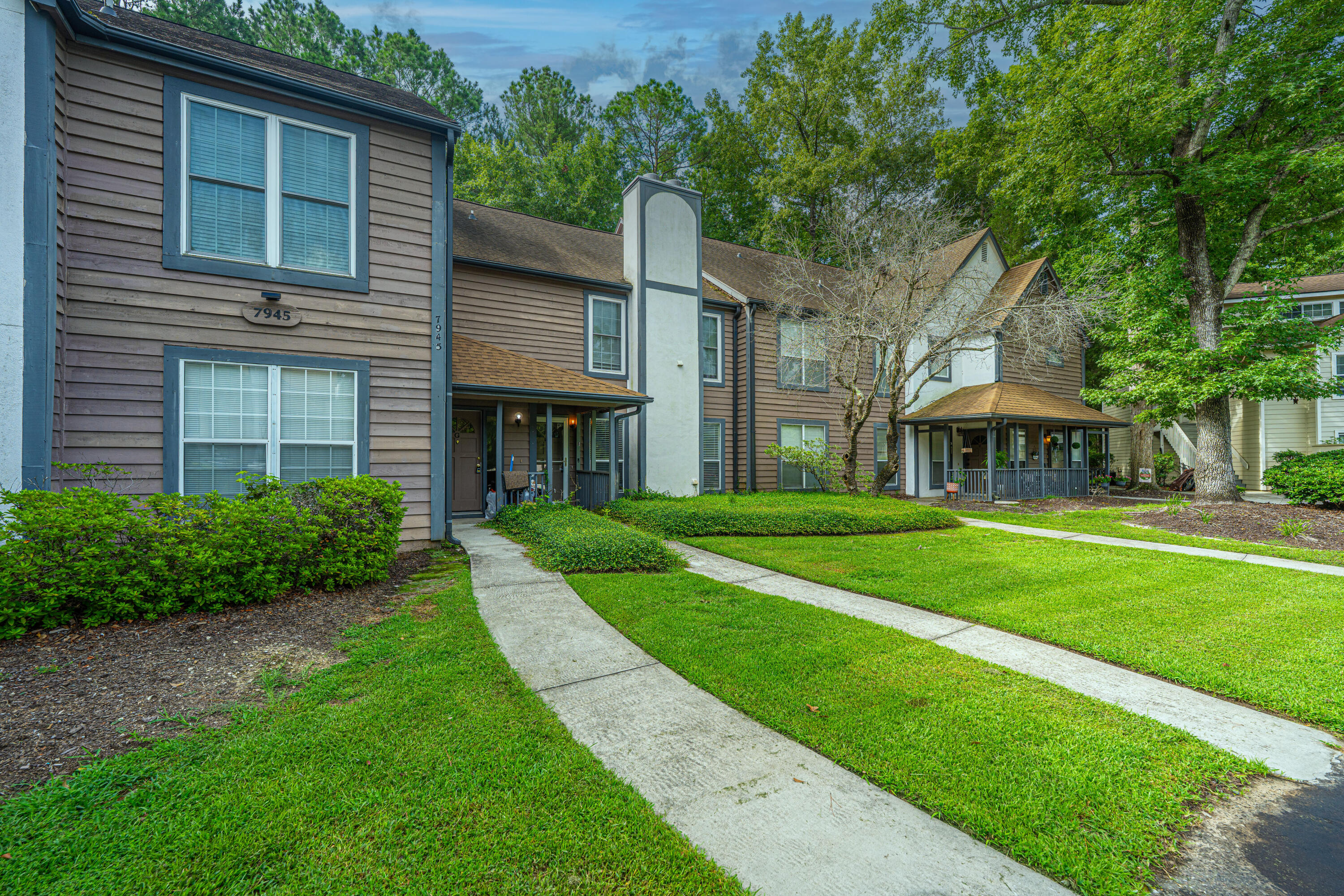7945 Edgebrook Circle Unit G