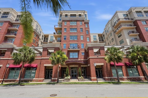 Photo of 150 Bee Street #402, Charleston, SC 29401 (MLS # 26018586)