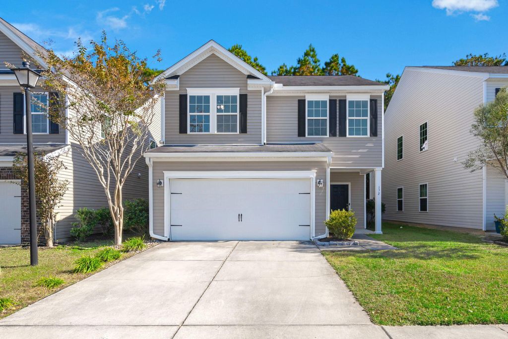 Photo of 132 Longford Drive, Summerville, SC 29483 (MLS # 25031330)