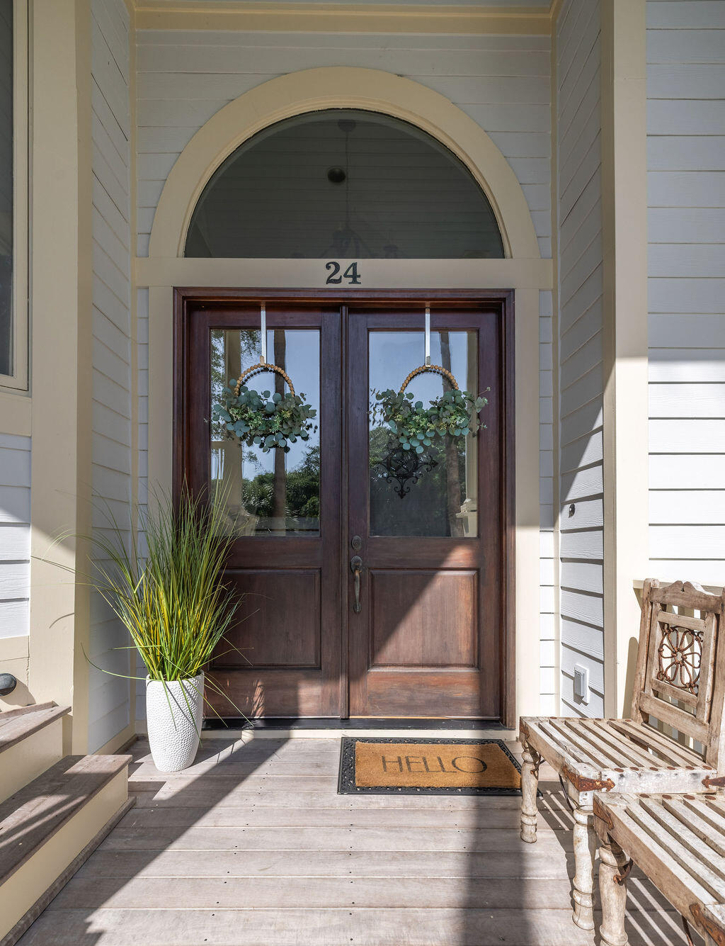 24 Beachwood West