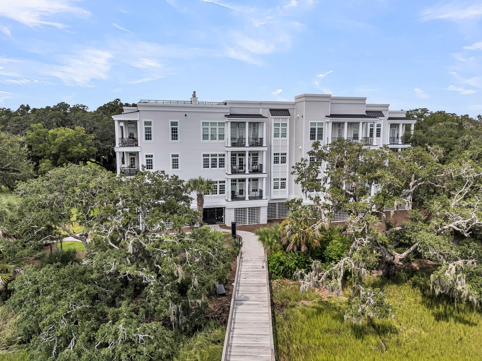 108 Fairbanks Oak Alley 402