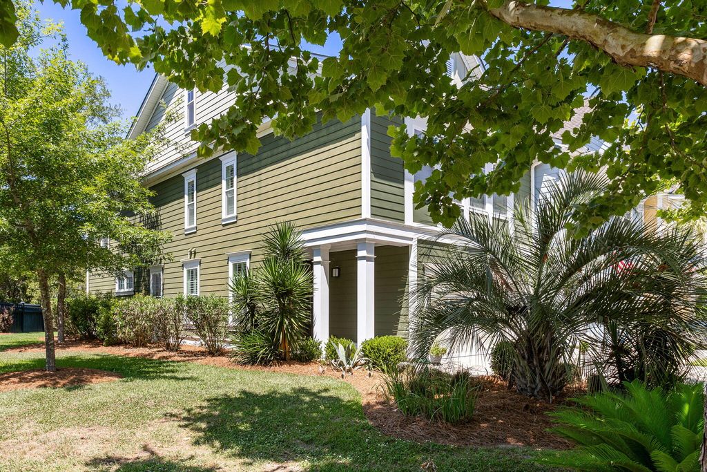 Photo of 2049 Kings Gate Lane, Mount Pleasant, SC 29466 (MLS # 26014971)