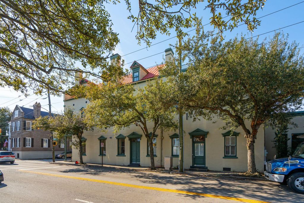 Photo of 28 1/2 Hasell Street #A &amp; B, Charleston, SC 29401 (MLS # 26004135)