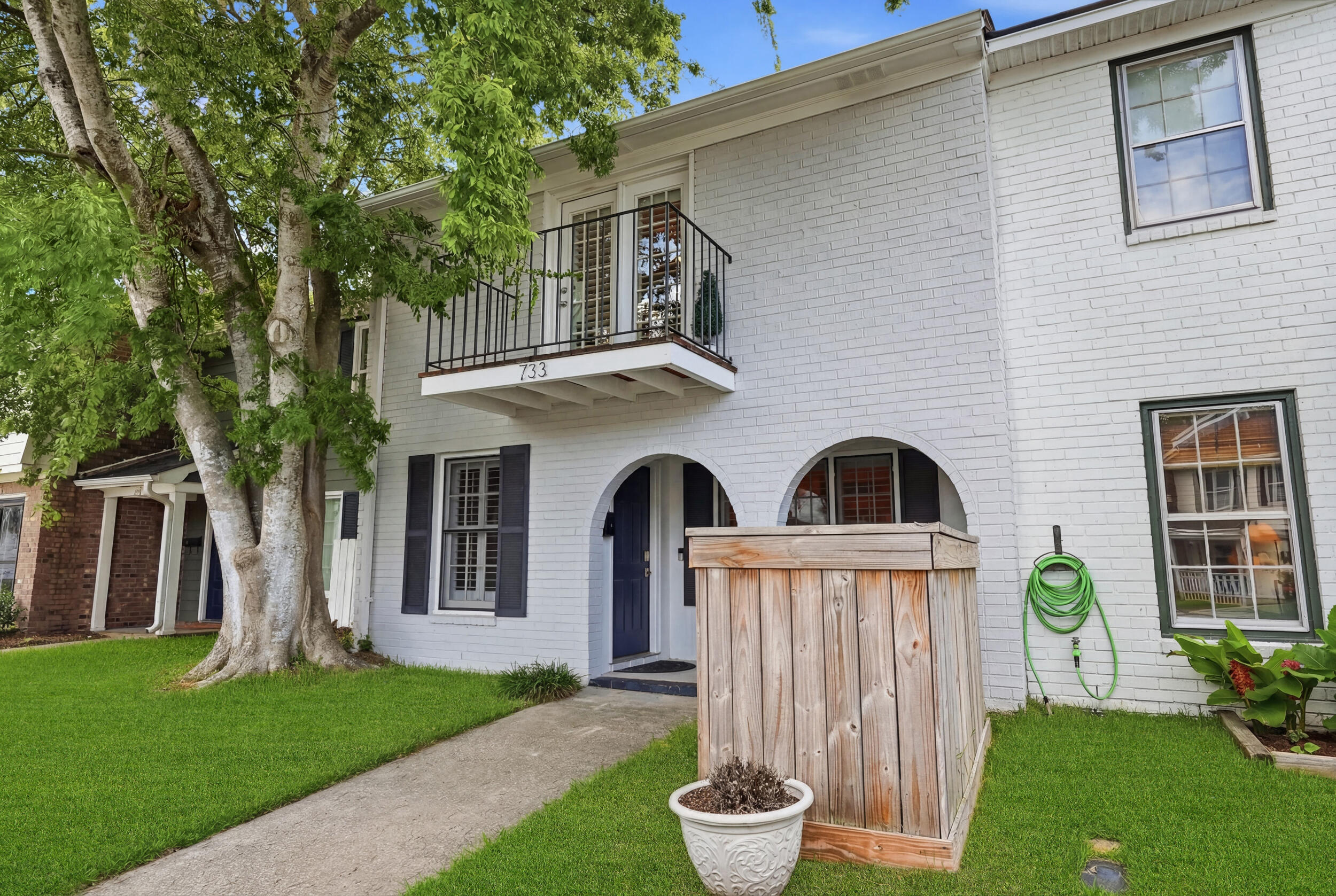733 Ralston Court