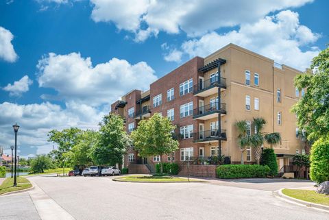 Photo of 145 Pier View Street #413, Charleston, SC 29492 (MLS # 23027787) Photo of 145 Pier View Street #413, Charleston, SC 29492 (MLS # 23027787)