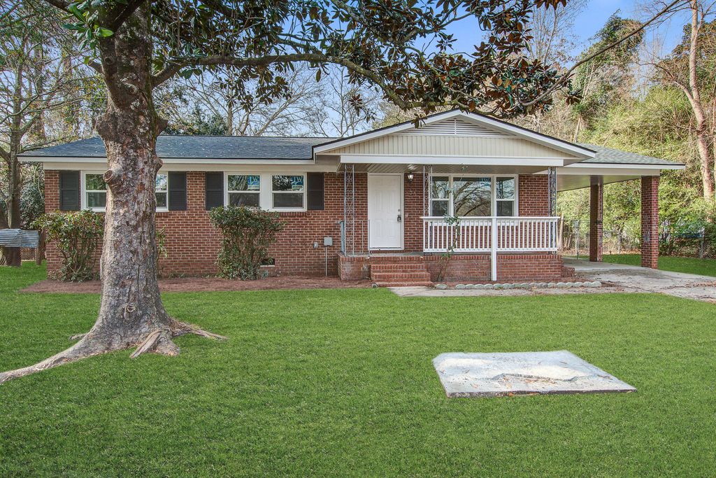 Photo of 1 Fanwood Road, Goose Creek, SC 29445 (MLS # 26001469)