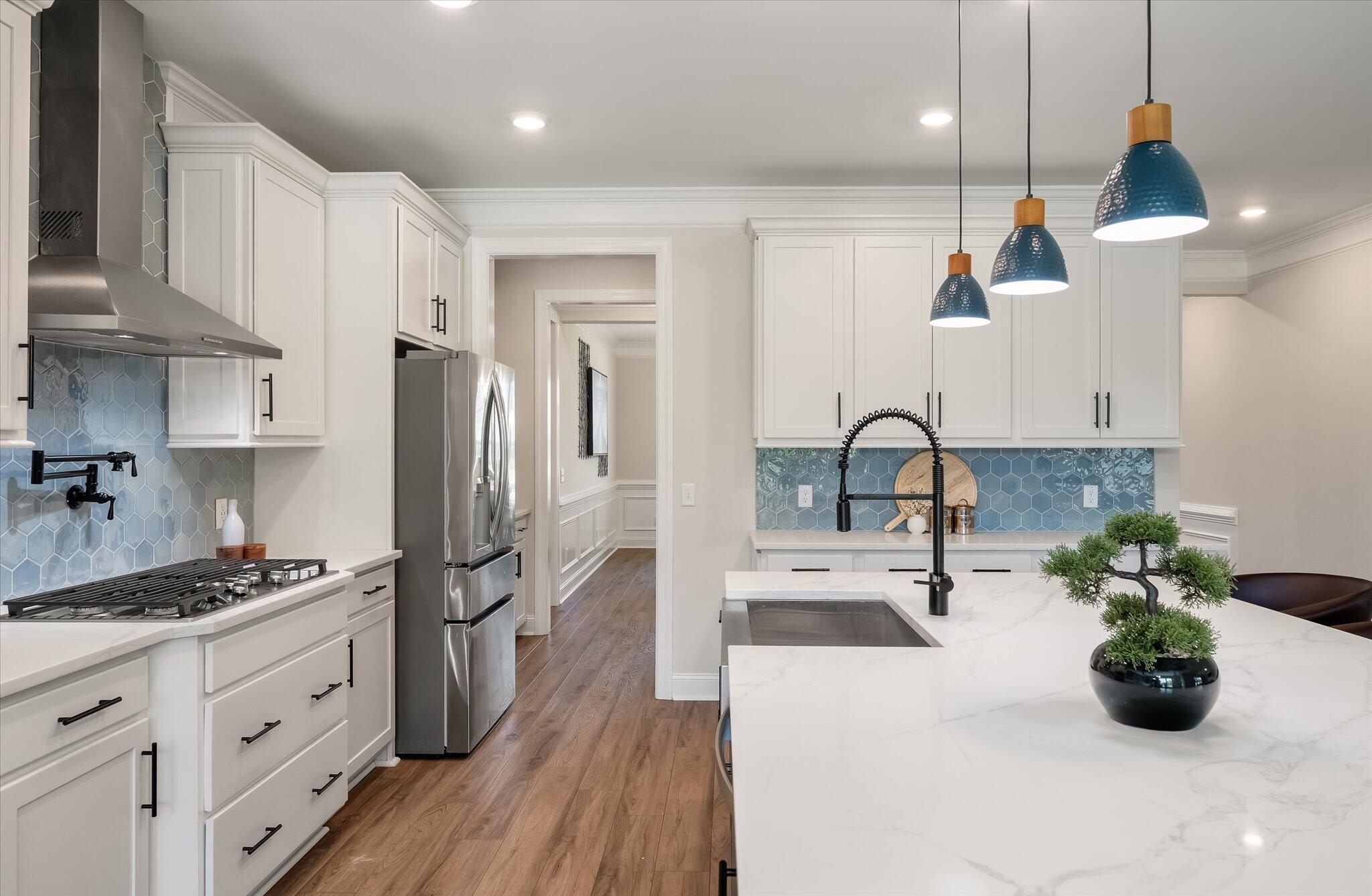 205 Huguenot Trail