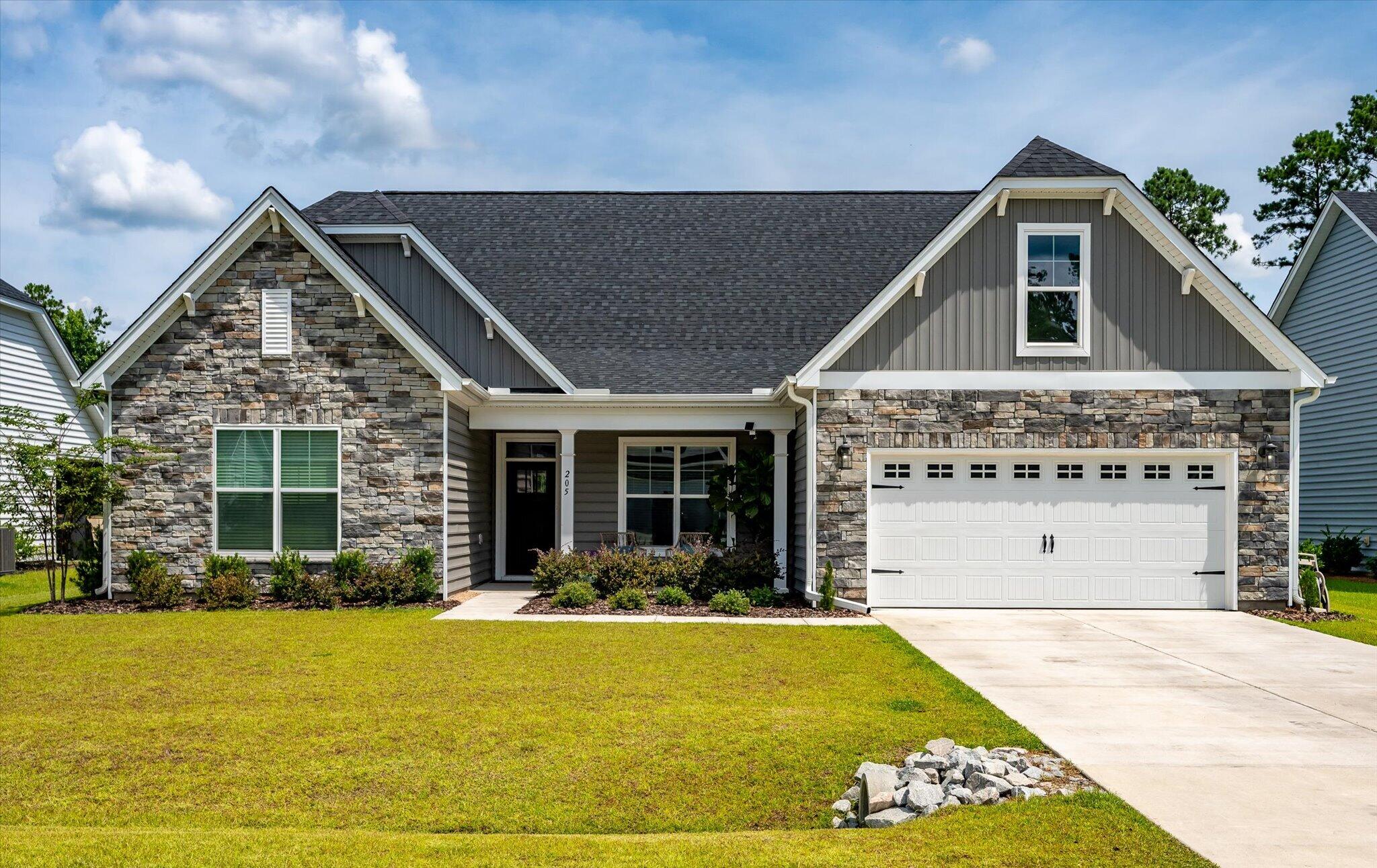 205 Huguenot Trail