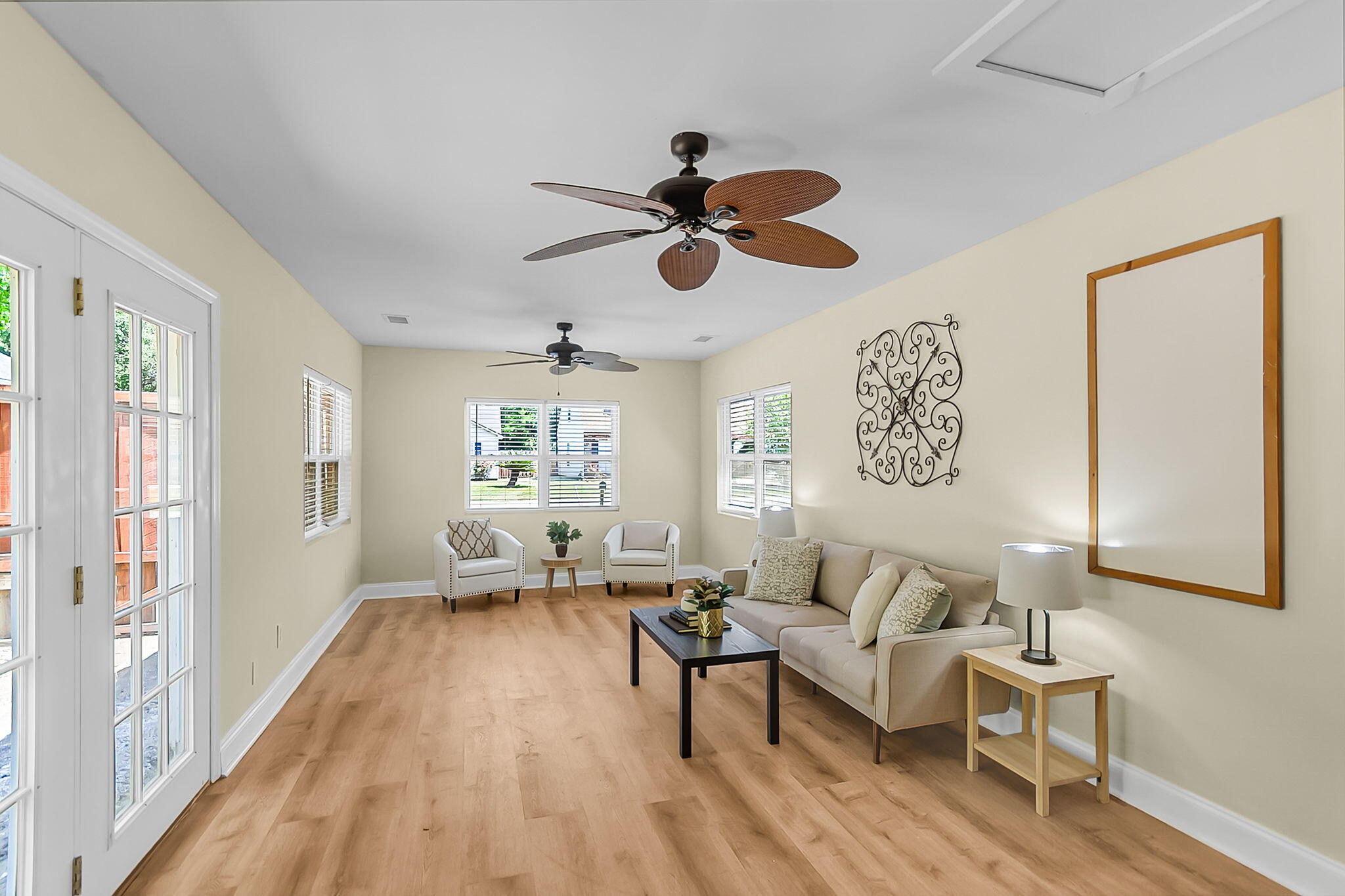 2407 Castlereagh Road