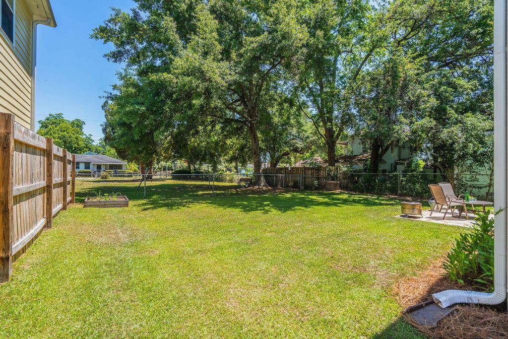 Photo of 954 Channing Street, Charleston, SC 29407 (MLS # 26014841)