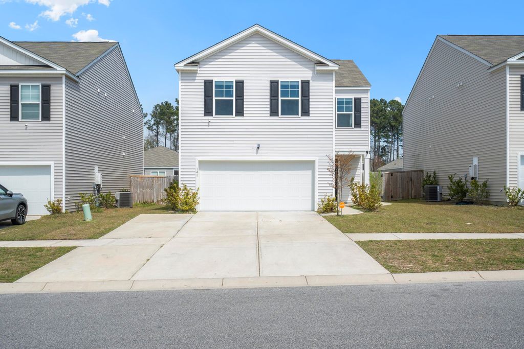 Photo of 141 Horizon Ridge Drive, Summerville, SC 29486 (MLS # 26009011)