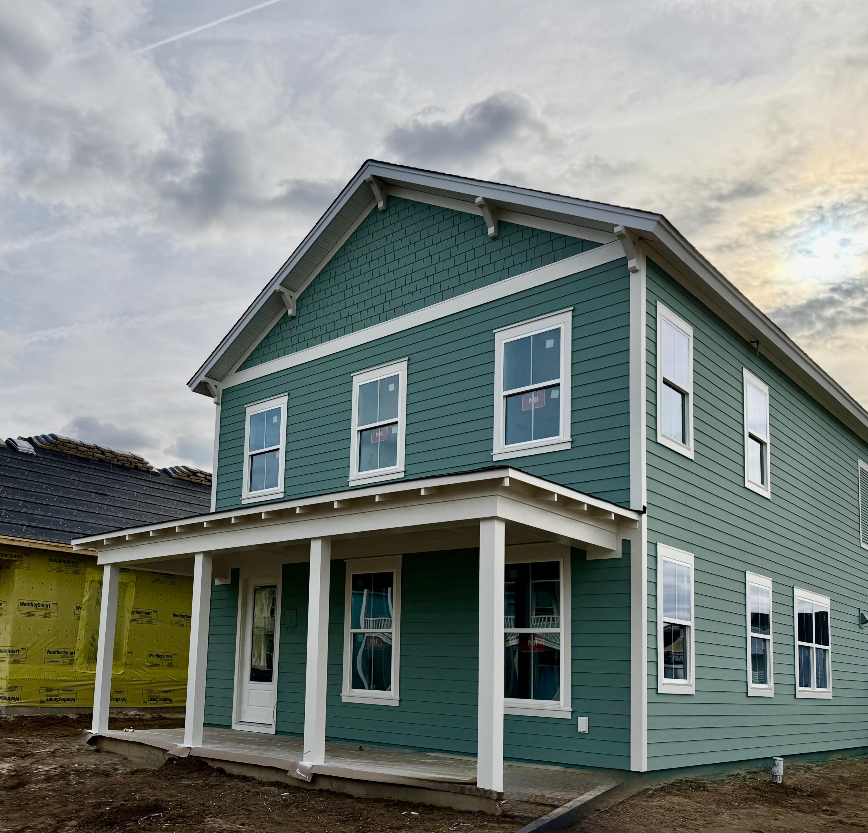 709 Rumbling Leaf Lane