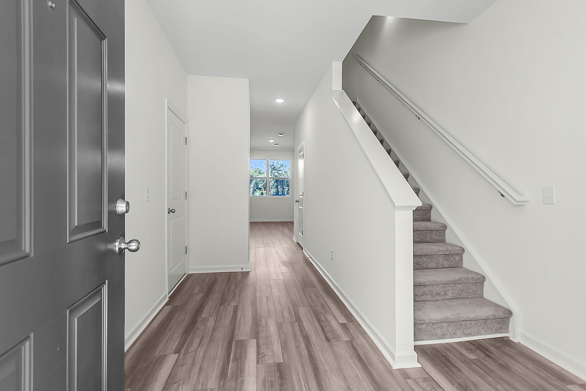 405 Colchester Court