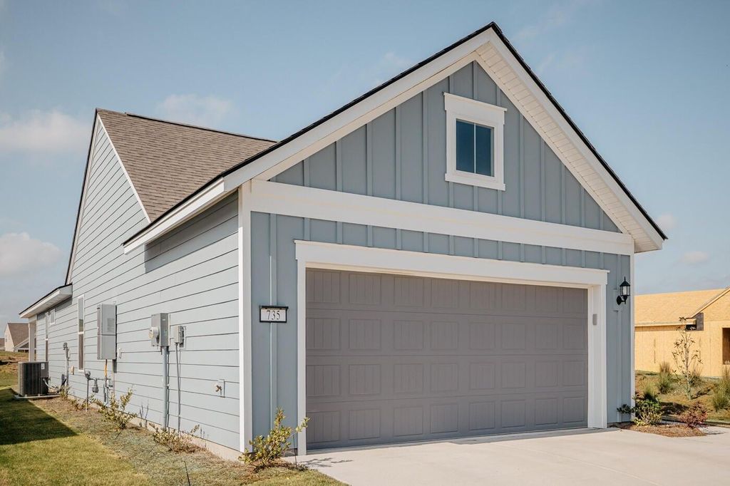 Photo of 735 Blue Iris Way, Summerville, SC 29486 (MLS # 26002276)