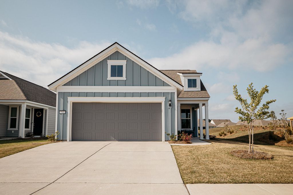 Photo of 735 Blue Iris Way, Summerville, SC 29486 (MLS # 26002276)