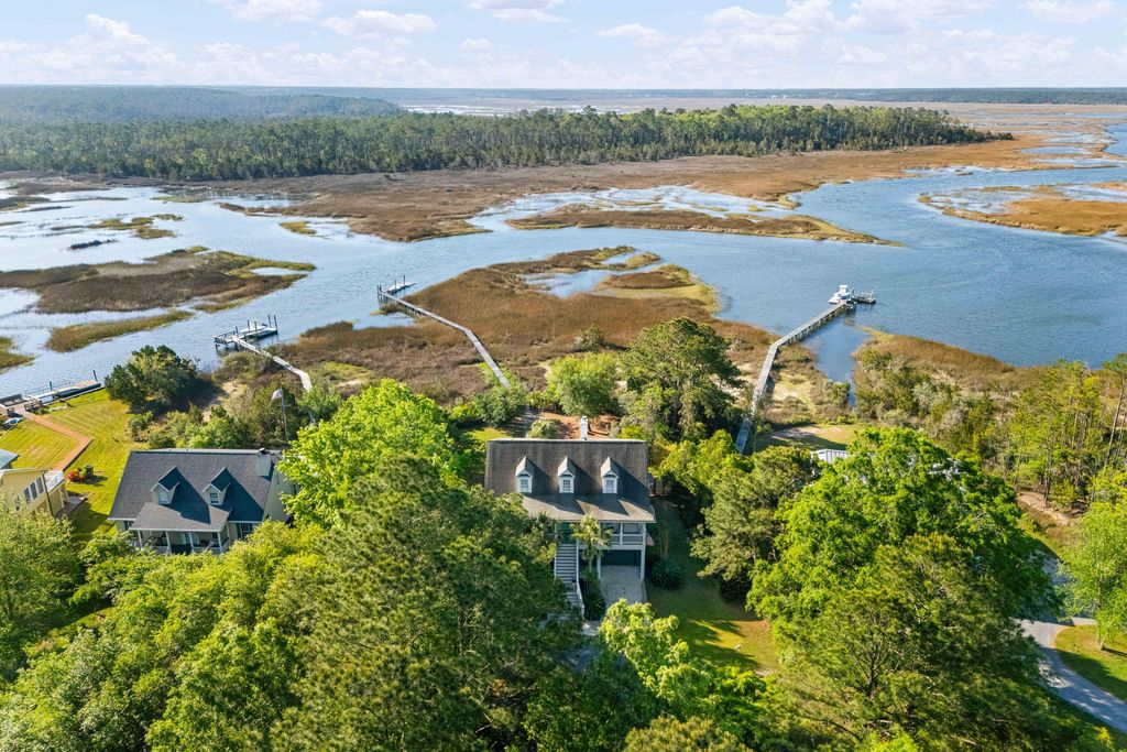 Photo of 127 Drew Lane, Charleston, SC 29492 (MLS # 26010941)