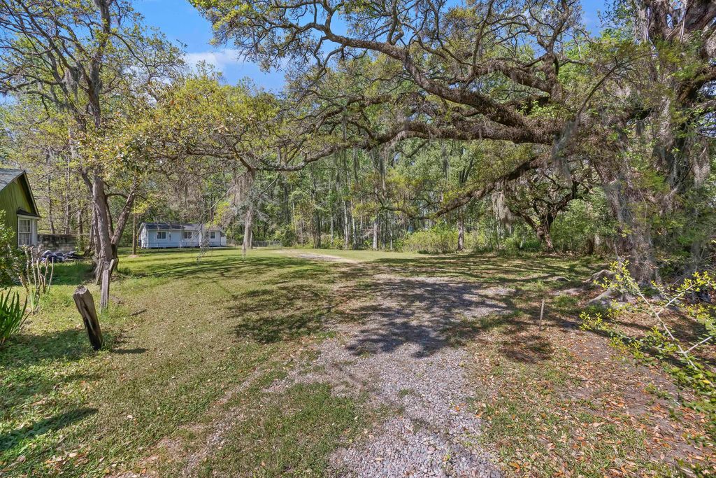 Photo of 3876 New Hope Road, Johns Island, SC 29455 (MLS # 26010479)