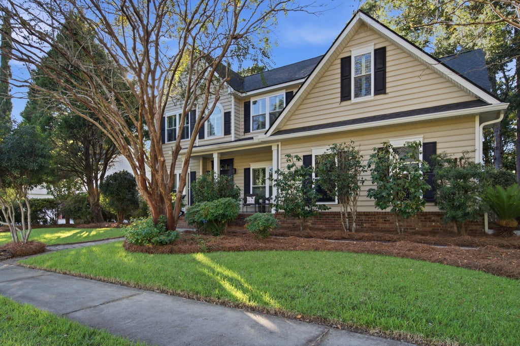 Photo of 305 Gleneagles Drive, Summerville, SC 29483 (MLS # 26028826)