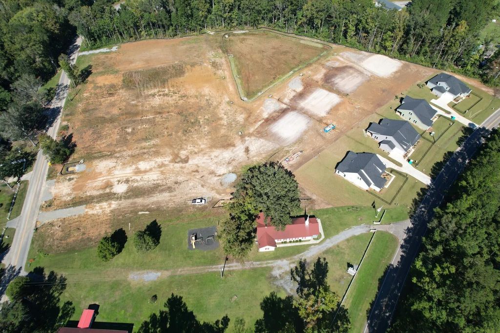 Photo of 142 Roberts Road, Summerville, SC 29483 (MLS # 26020015)