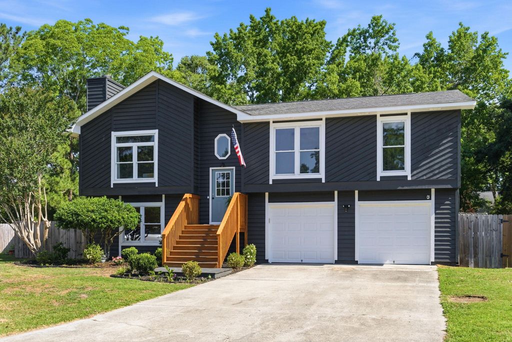 Photo of 1504 Canton Square, Mount Pleasant, SC 29464 (MLS # 26014345)