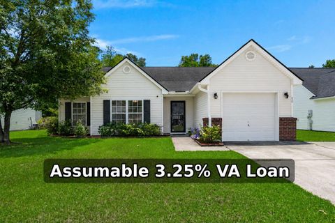 Photo of 225 Border Road, Goose Creek, SC 29445 (MLS # 26017802)