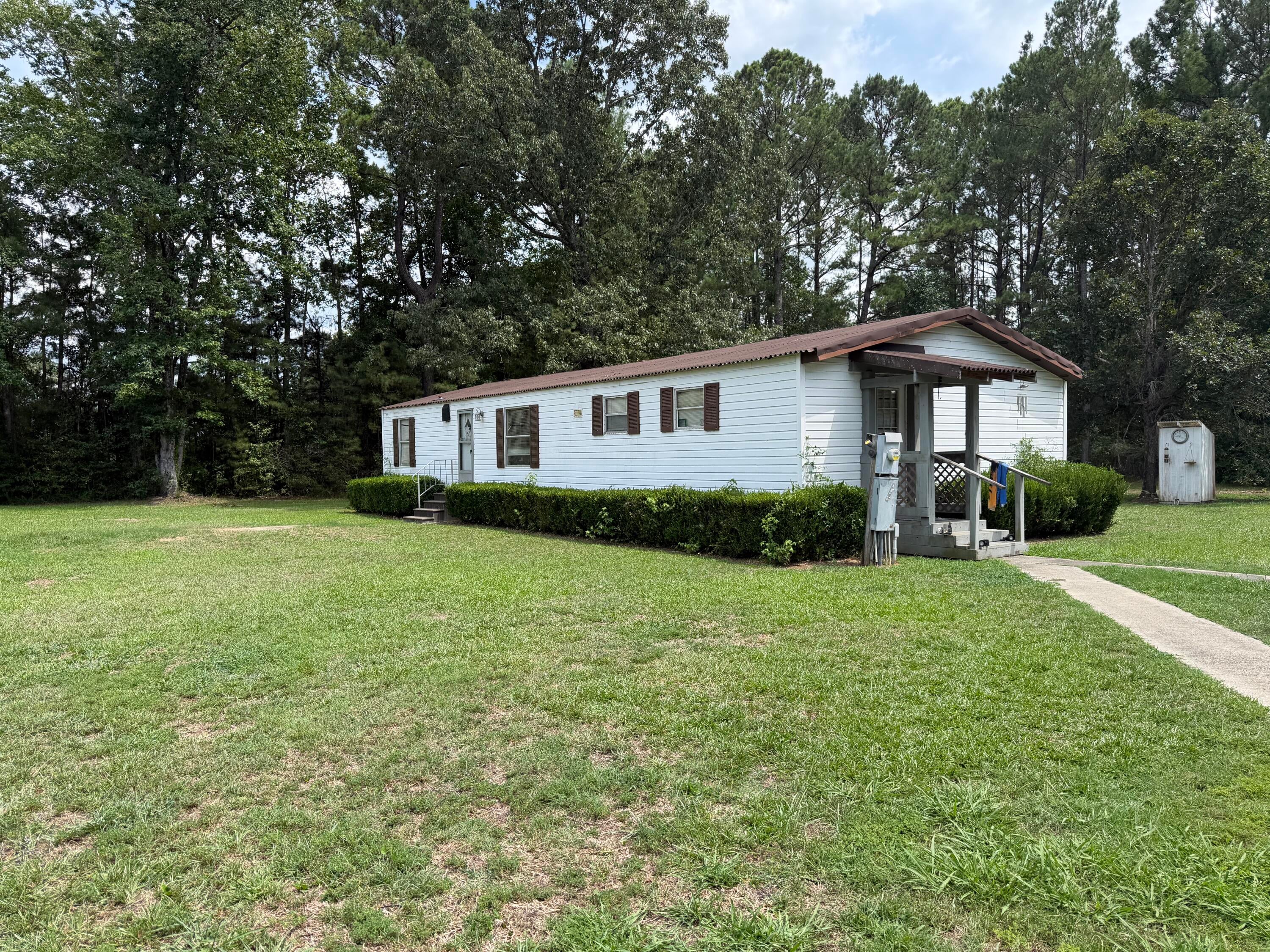 1097 Bethera Road, Bonneau, SC, 29431