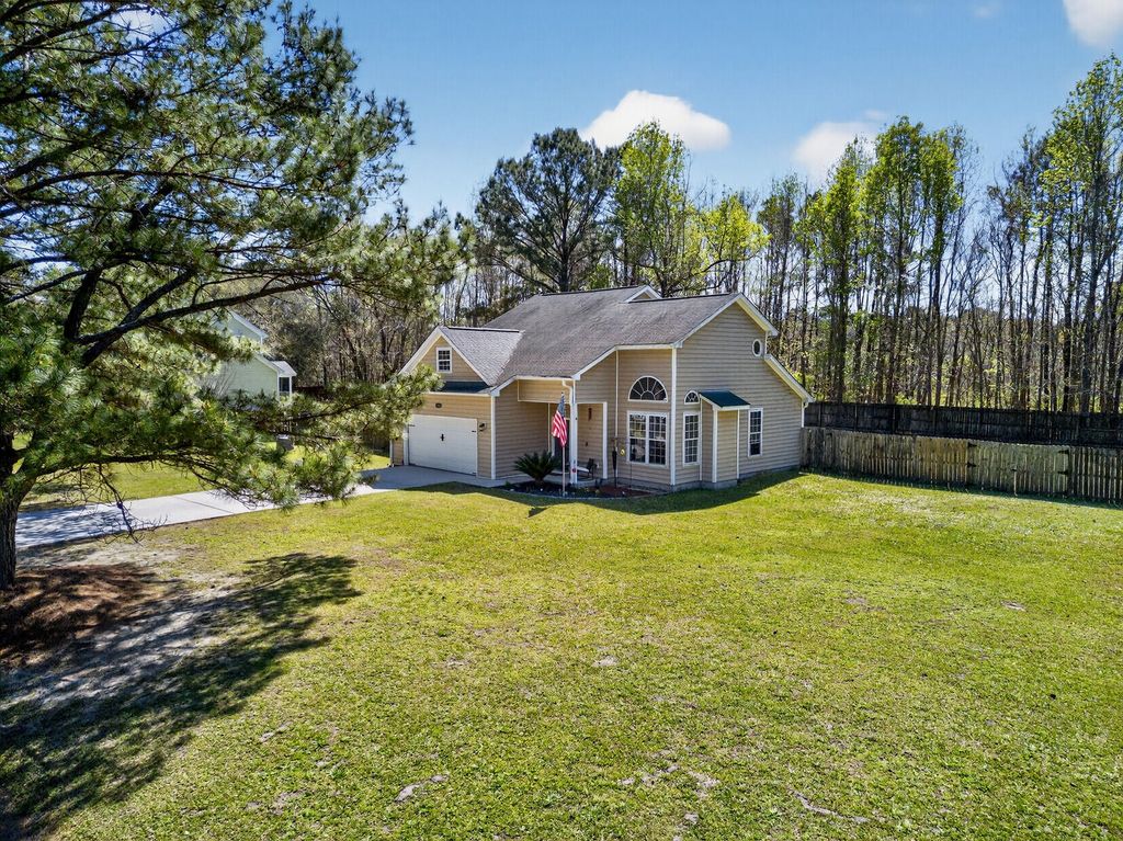 Photo of 7389 Commodore Road, Hollywood, SC 29449 (MLS # 26008035)