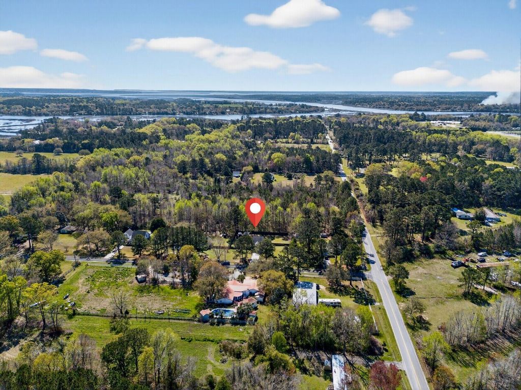 Photo of 7389 Commodore Road, Hollywood, SC 29449 (MLS # 26008035)