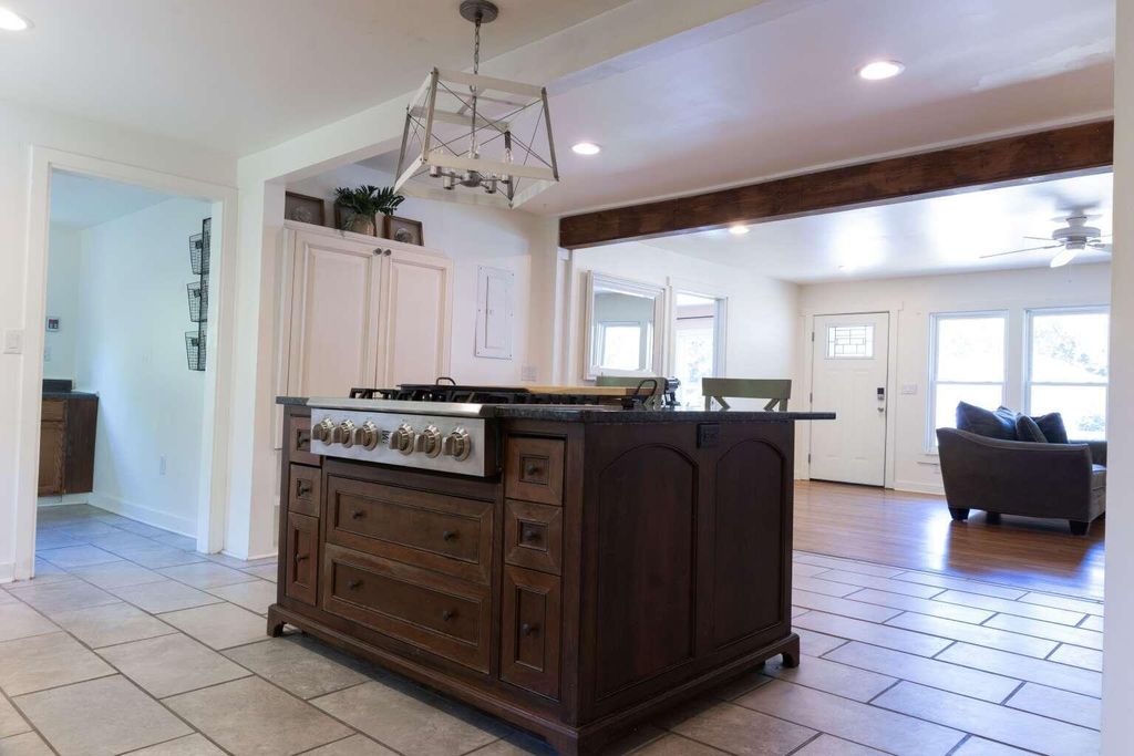 Photo of 1519 Westway Drive, Charleston, SC 29412 (MLS # 26014752)
