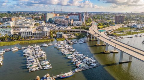 Photo of 33 Lockwood Drive #D-21, Charleston, SC 29401 (MLS # 26007248)