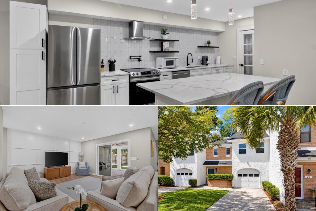 Photo of 24 Meander Row, Charleston, SC 29412 (MLS # 26026364)