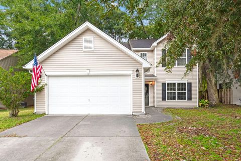 Photo of 134 Moon Shadow Lane, Summerville, SC 29485 (MLS # 25027425)