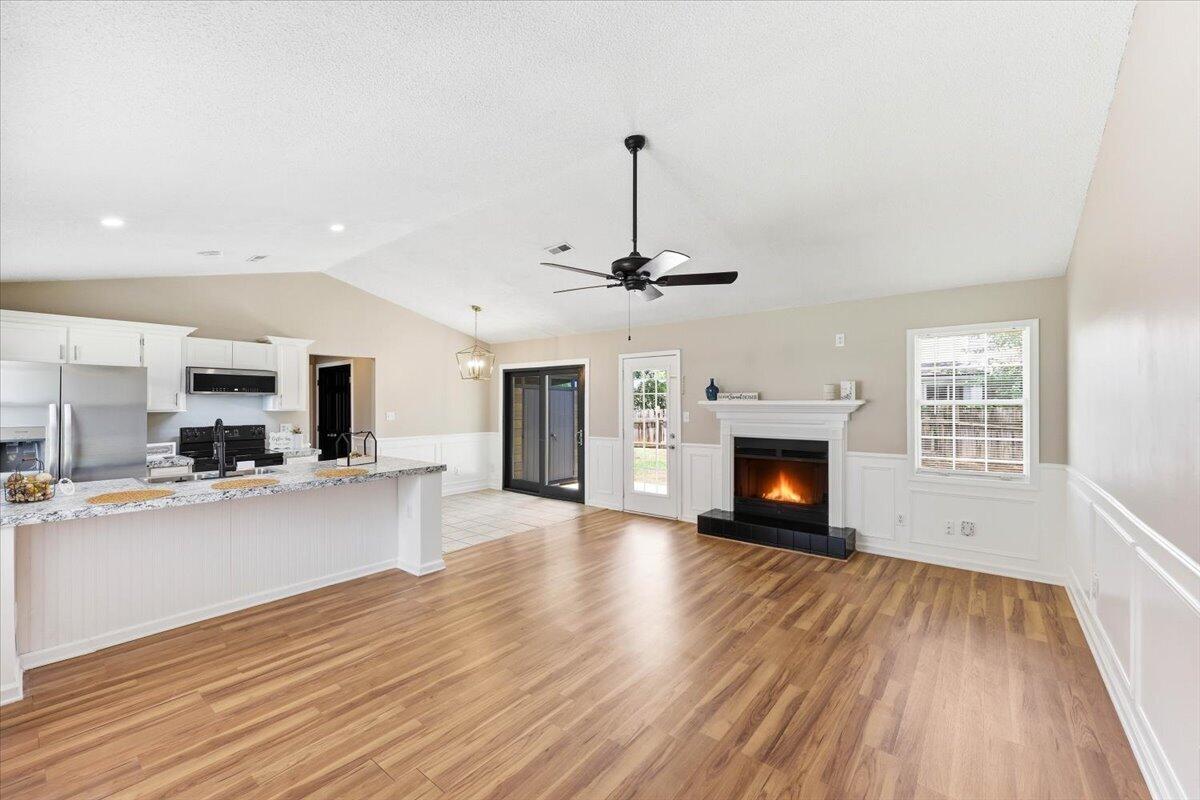 405 Amberjack Way