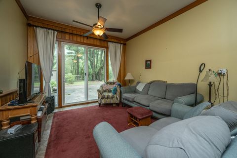 A home in Edisto Island