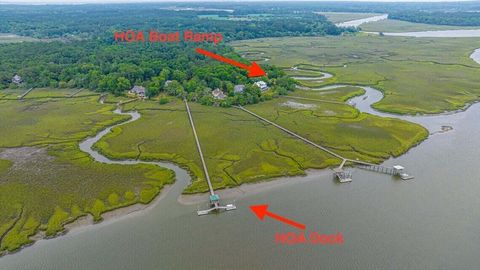 A home in Edisto Island