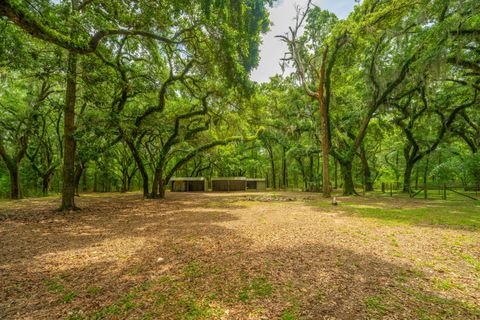 A home in Edisto Island