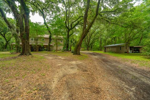 A home in Edisto Island