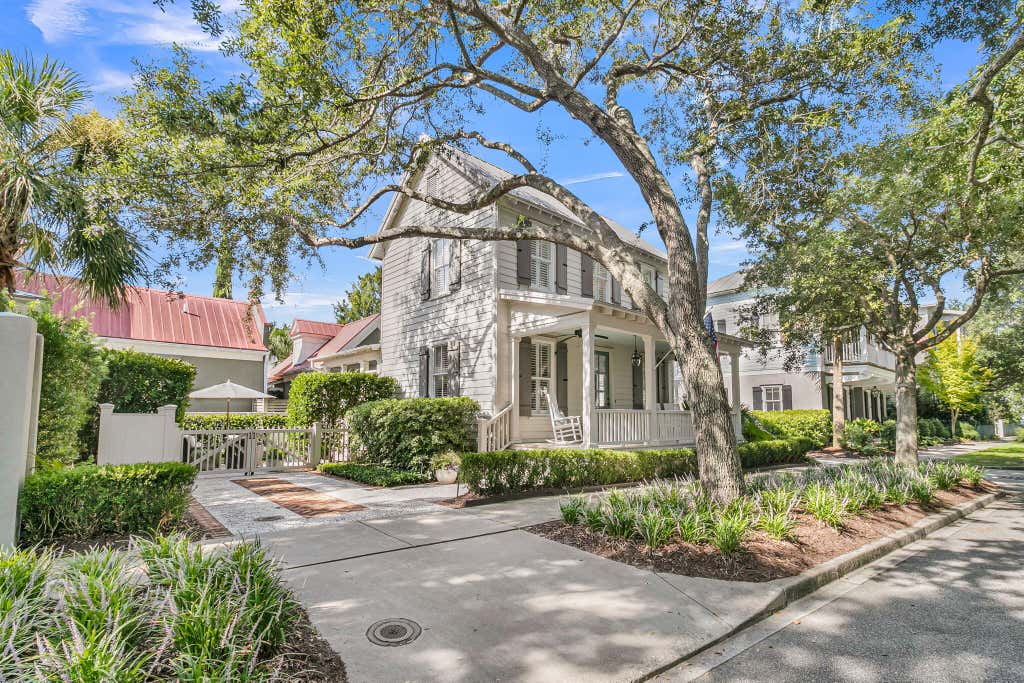 Photo of 31 Mises Street, Mount Pleasant, SC 29464 (MLS # 26023759)