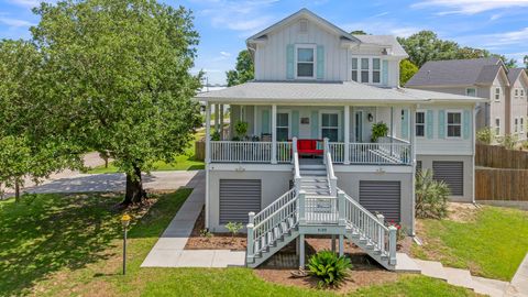 A home in North Charleston