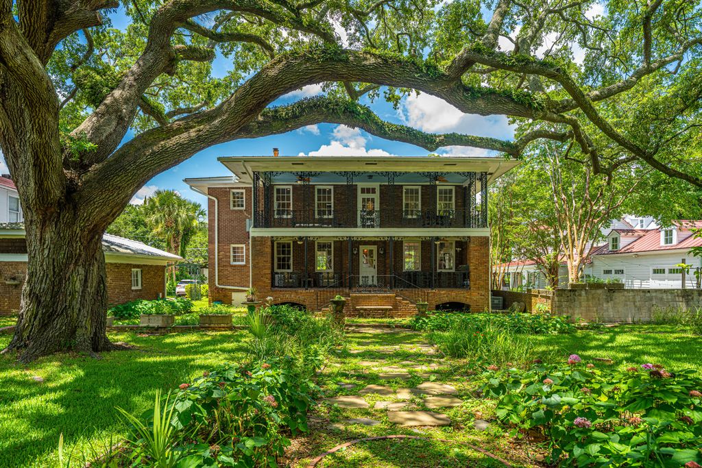 Photo of 88 Smith Street, Charleston, SC 29401 (MLS # 25017556)