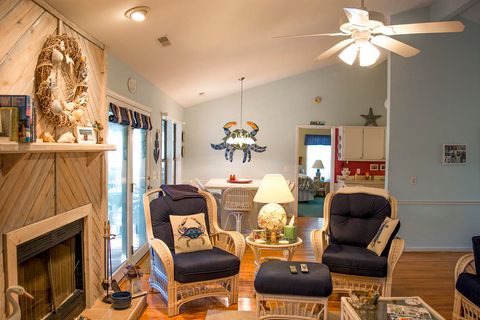 A home in Edisto Beach