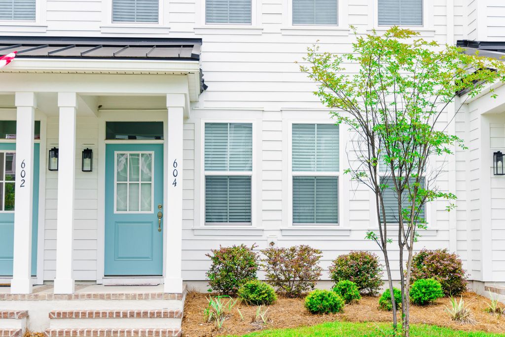 Photo of 604 Southview Lane, Summerville, SC 29486 (MLS # 26013200)